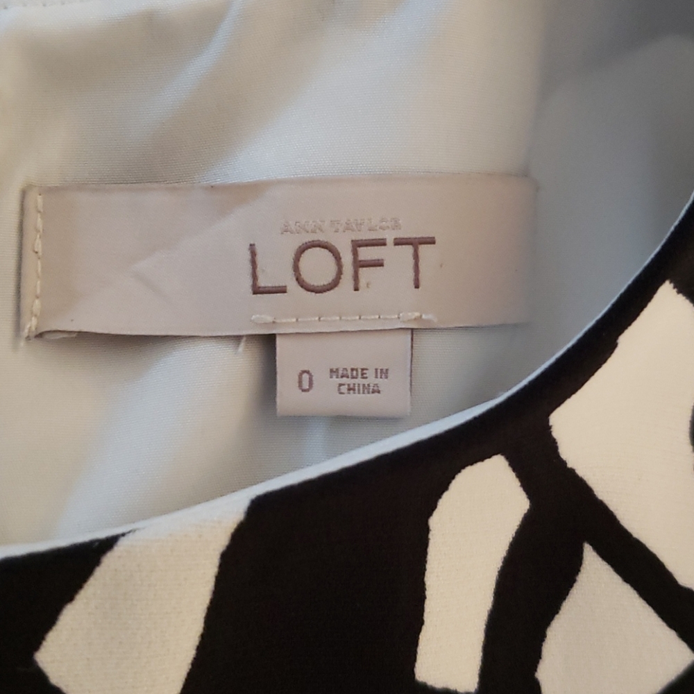 Loft dress - Picture 3 of 3